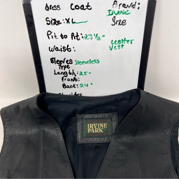 Vintage Irvine Park Men’s Black Leather Button Vest Lined Pockets Biker Size XL - Picture 6 of 14
